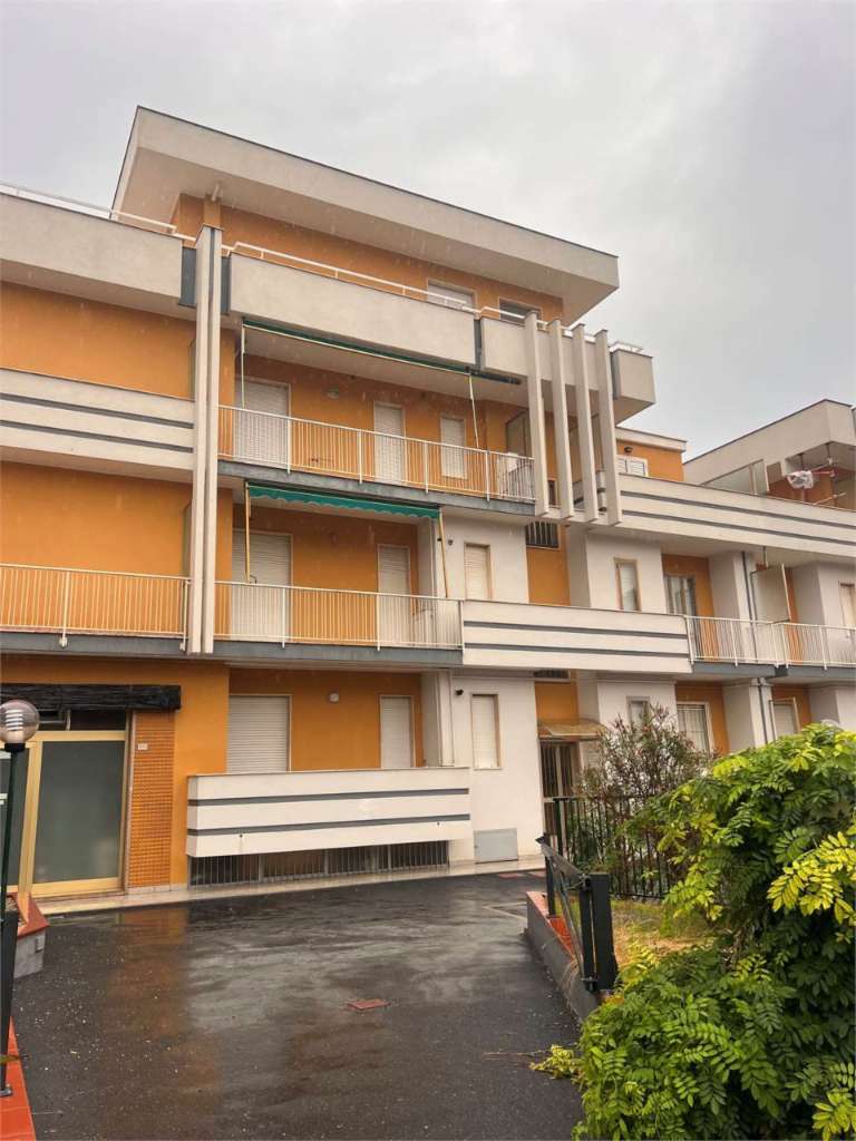 appartamento in vendita a Pietra Ligure in zona Santa Corona