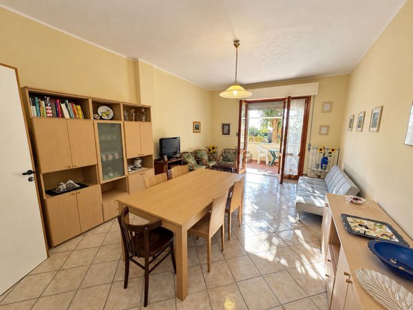 appartamento in vendita a Pietra Ligure in zona Santa Corona