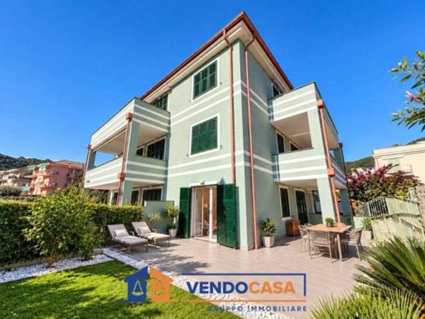 appartamento in vendita a Pietra Ligure in zona Santa Corona