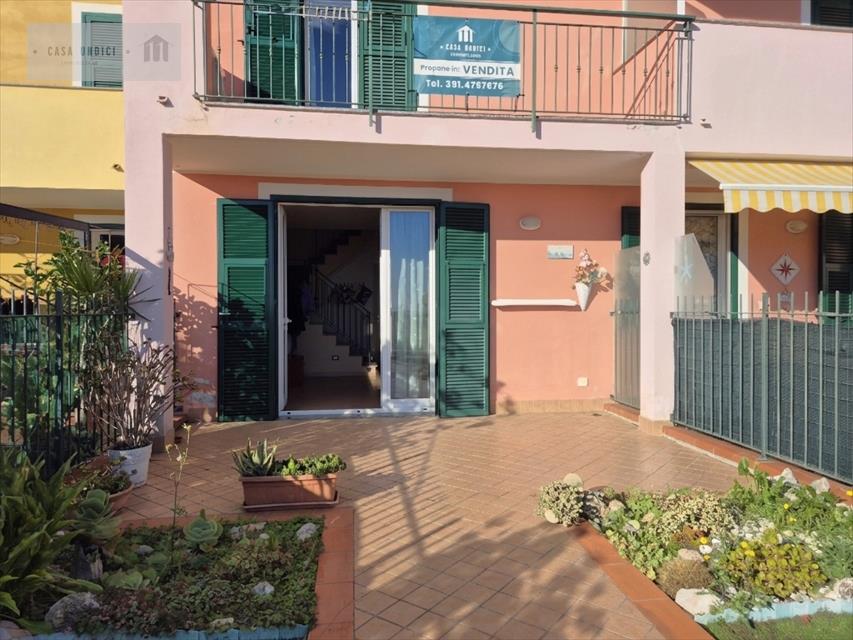 casa indipendente in vendita a Pietra Ligure in zona Santa Corona