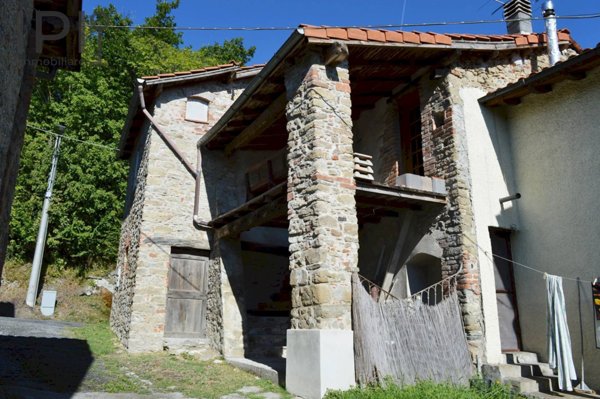 casa semindipendente in vendita a Plodio