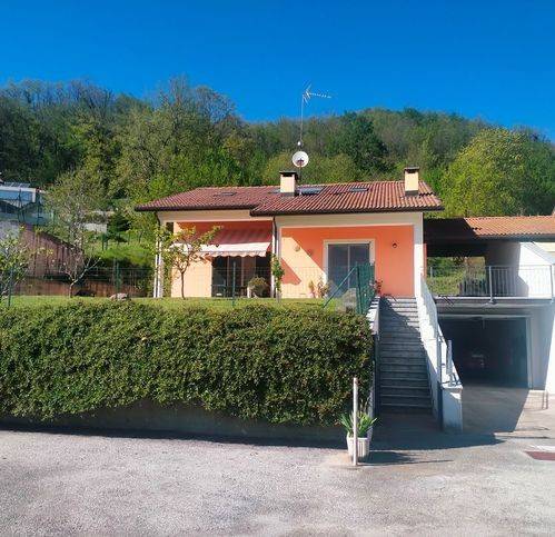 casa indipendente in vendita a Plodio