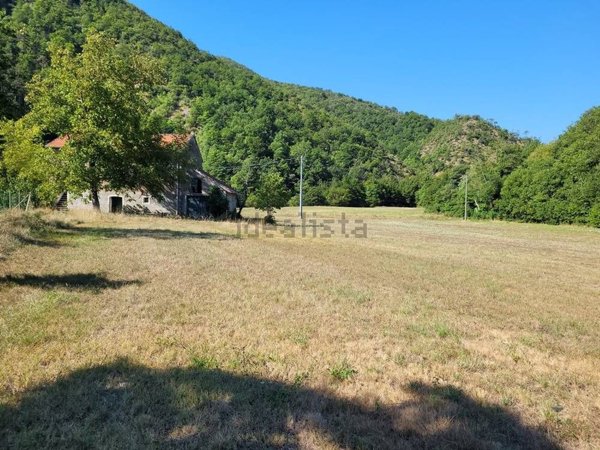 locale di sgombero in vendita a Pontinvrea