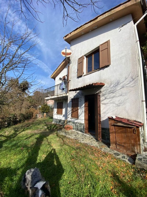 casa indipendente in vendita a Pontinvrea