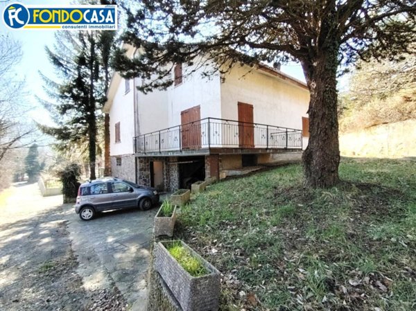 casa indipendente in vendita a Pontinvrea