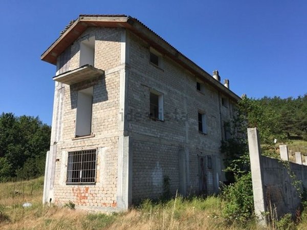casa indipendente in vendita a Pontinvrea