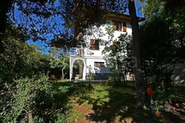 casa indipendente in vendita a Pontinvrea