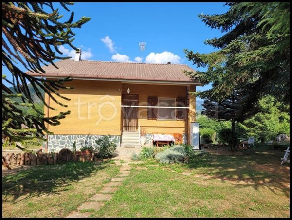 casa indipendente in vendita a Pontinvrea