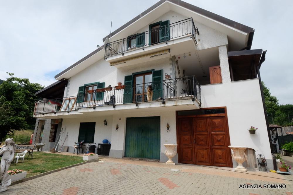 casa indipendente in vendita a Pontinvrea