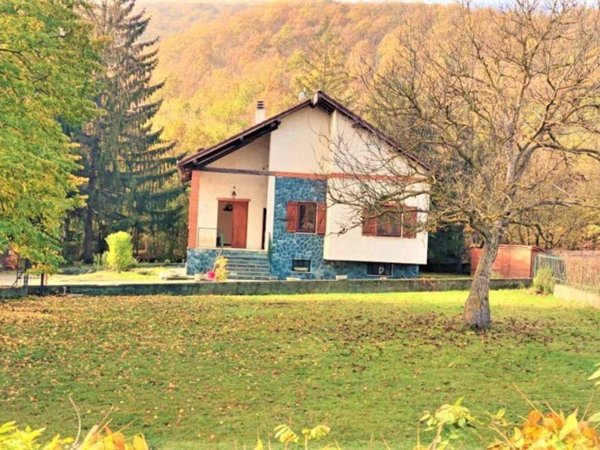 casa indipendente in vendita a Pontinvrea