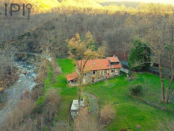casa indipendente in vendita a Pontinvrea in zona Ferriera