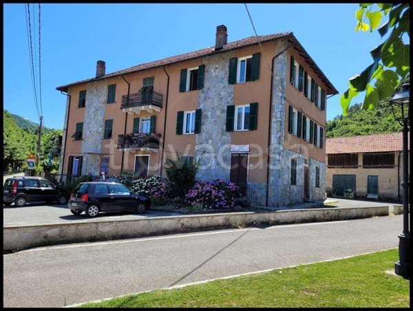 appartamento in vendita a Pontinvrea