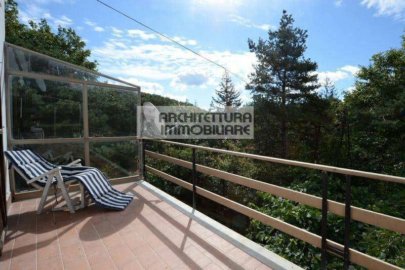 casa indipendente in vendita a Pontinvrea
