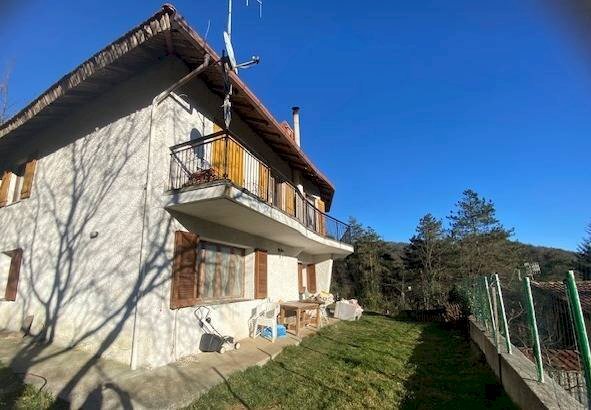 casa indipendente in vendita a Pontinvrea
