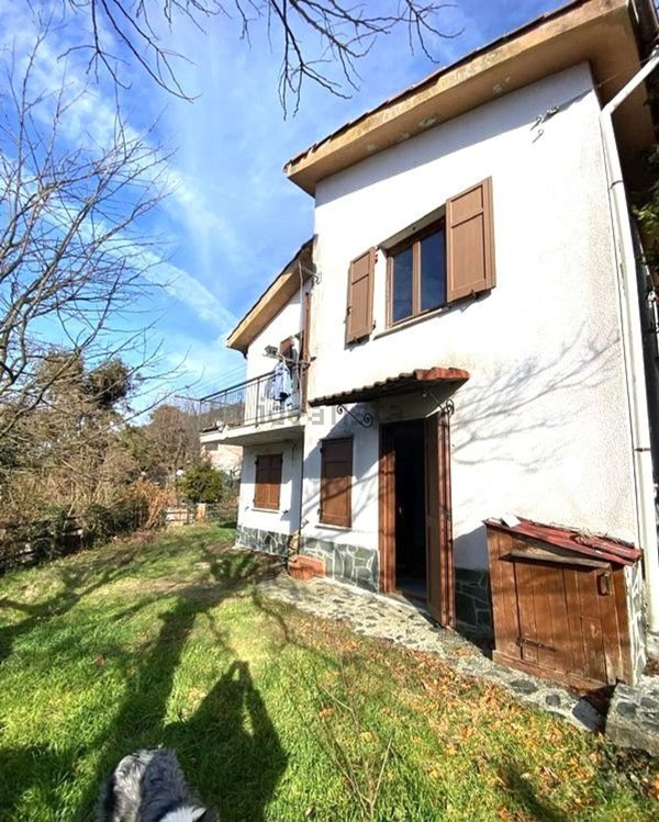 casa indipendente in vendita a Pontinvrea