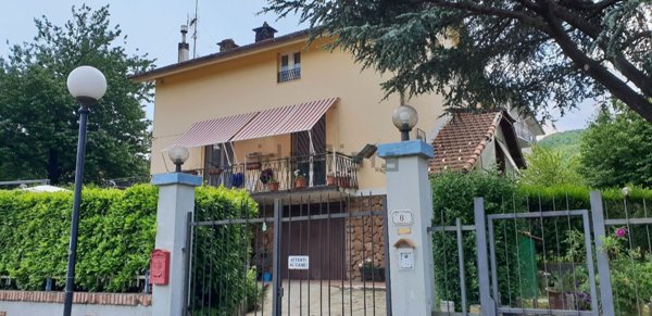 casa indipendente in vendita a Pontinvrea