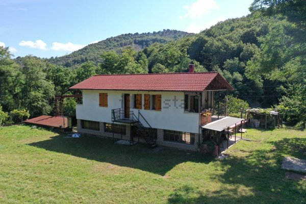 appartamento in vendita a Pontinvrea