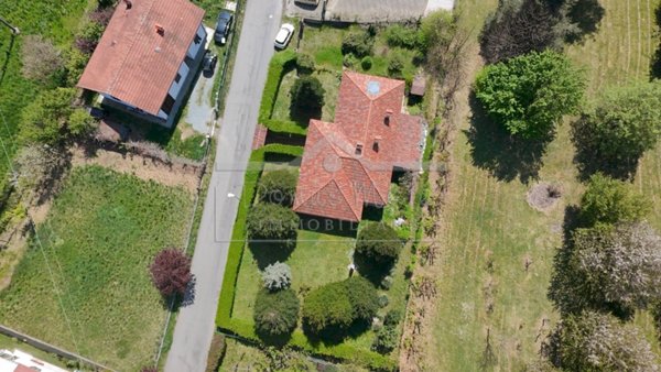 casa indipendente in vendita a Pontinvrea