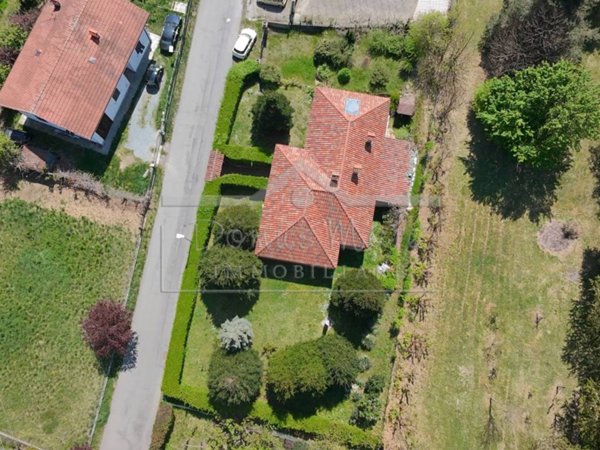 casa indipendente in vendita a Pontinvrea