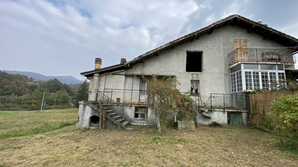 casa indipendente in vendita a Pontinvrea