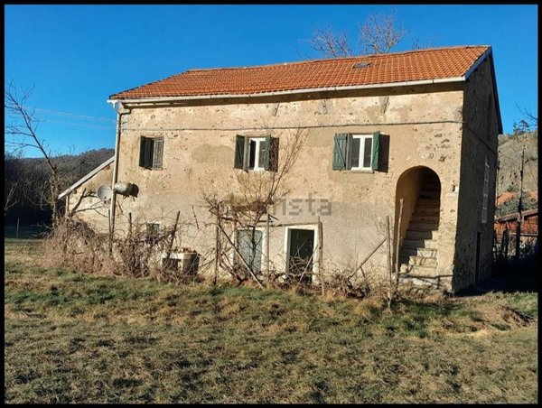 casale in vendita a Pontinvrea in zona Ferriera