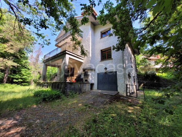 casa indipendente in vendita a Pontinvrea