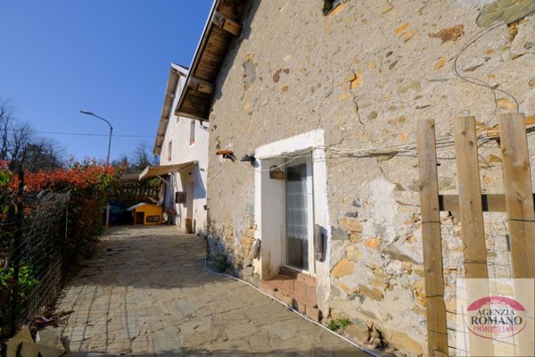 casa indipendente in vendita a Pontinvrea