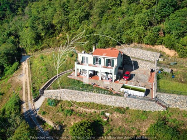 casa indipendente in vendita a Quiliano