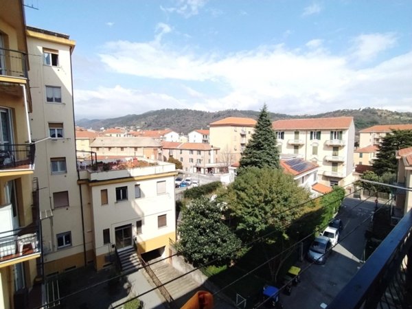 appartamento in vendita a Quiliano in zona Valleggia