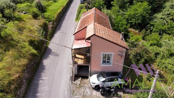 casa indipendente in vendita a Quiliano