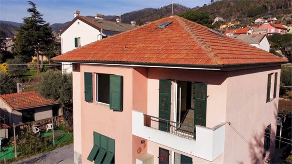 casa indipendente in vendita a Quiliano
