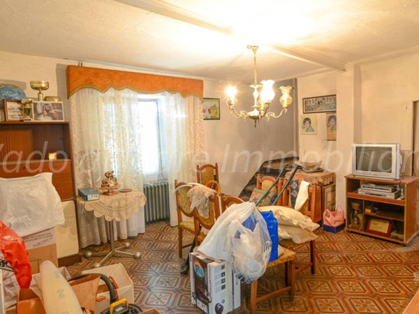 casa indipendente in vendita a Quiliano in zona Roviasca