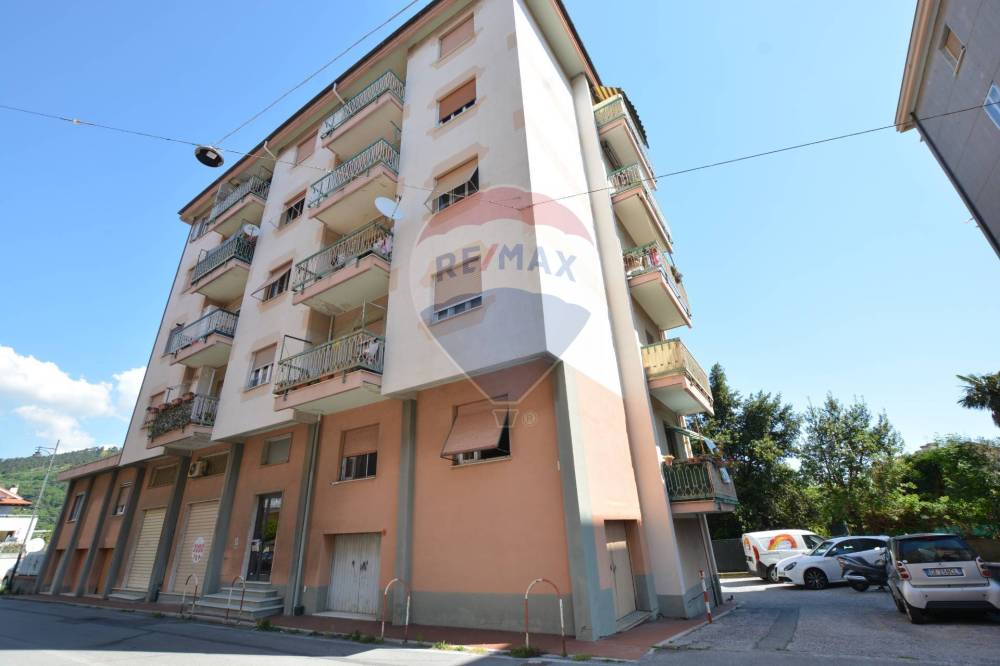 appartamento in vendita a Quiliano in zona Valleggia