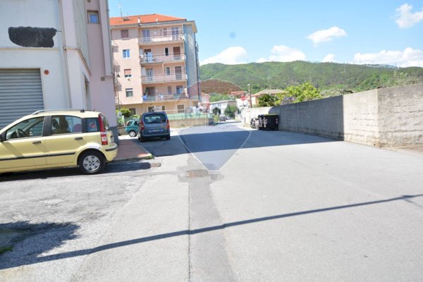 appartamento in vendita a Quiliano in zona Valleggia