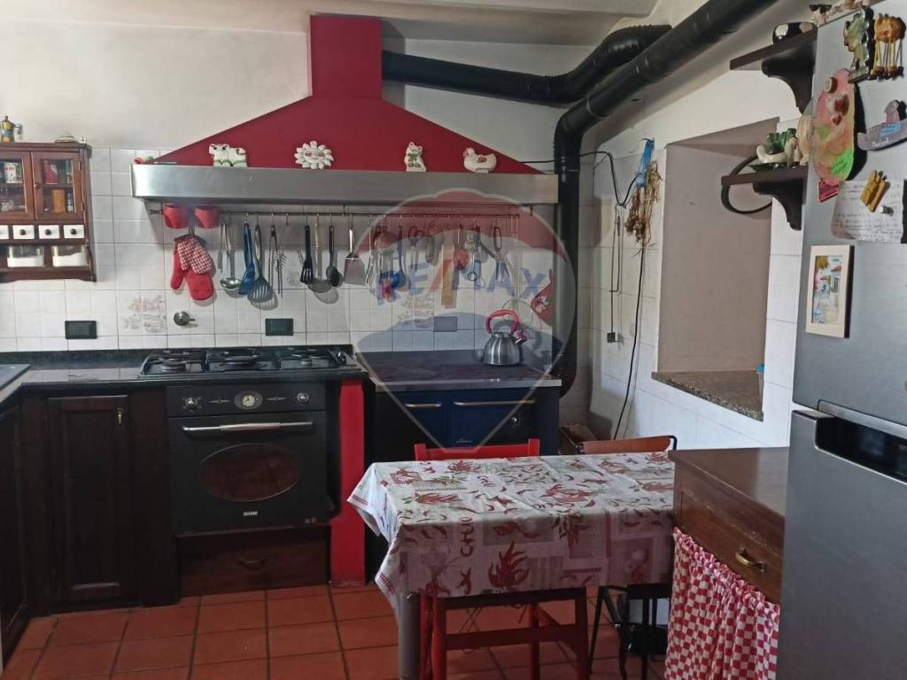 casa indipendente in vendita a Quiliano in zona Montagna