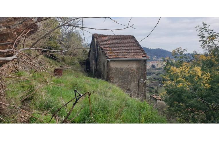 casa indipendente in vendita a Quiliano