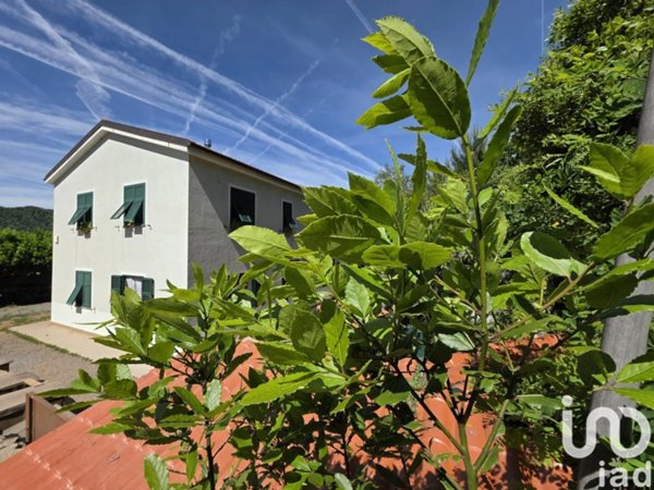 casa indipendente in vendita a Quiliano