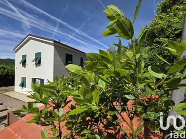 casa indipendente in vendita a Quiliano