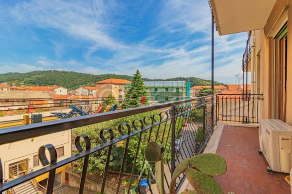 appartamento in vendita a Quiliano in zona Valleggia