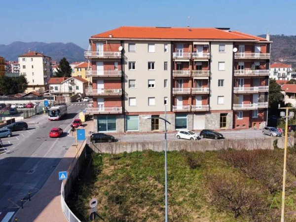 appartamento in vendita a Quiliano in zona Valleggia