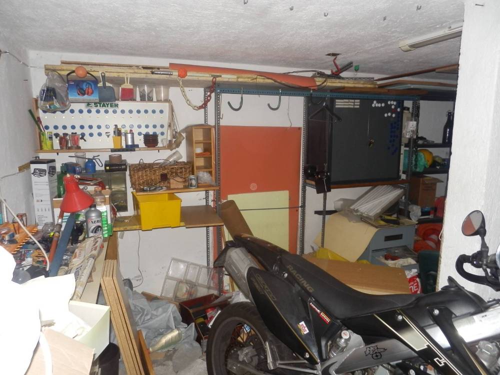 locale di sgombero in vendita a Quiliano
