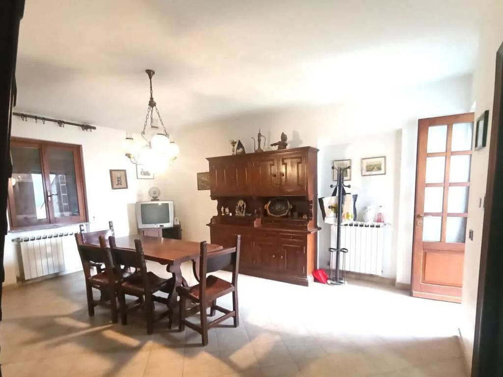 casa indipendente in vendita a Quiliano in zona Roviasca