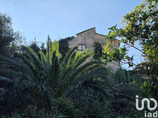 casale in vendita a Quiliano