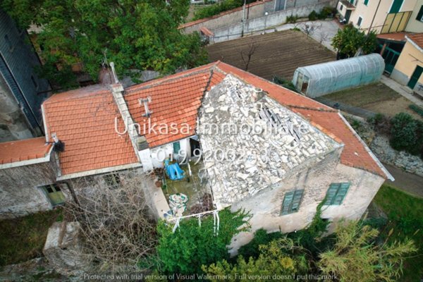 casa indipendente in vendita a Quiliano