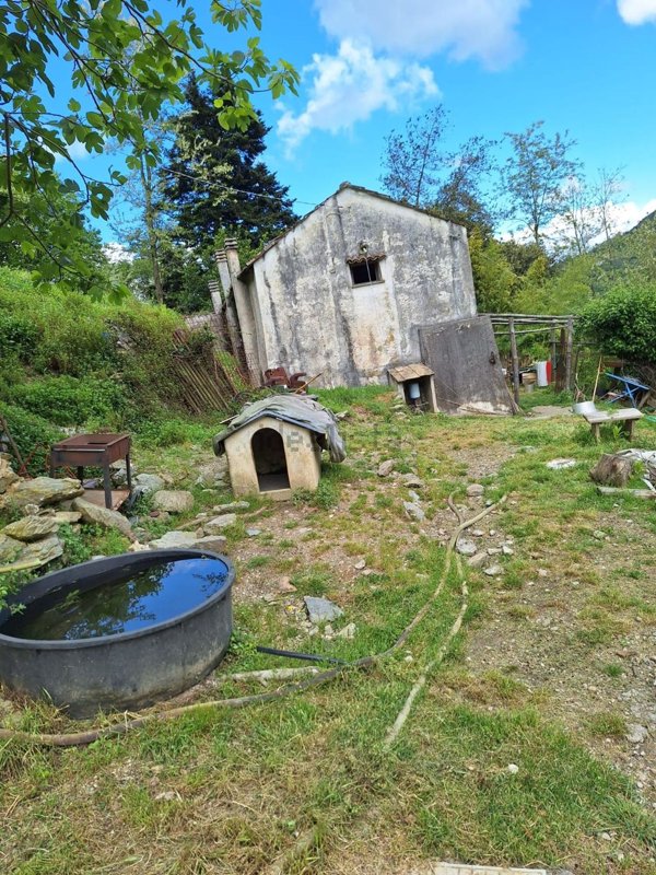 casale in vendita a Quiliano in zona Montagna