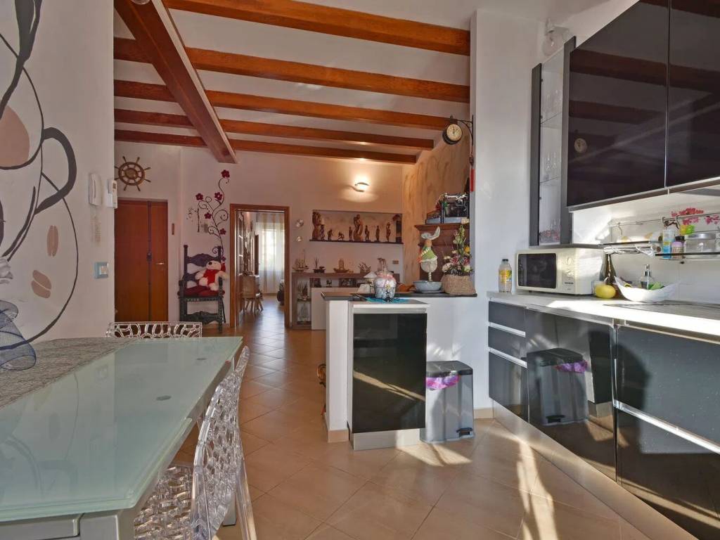 appartamento in vendita a Quiliano in zona Valleggia