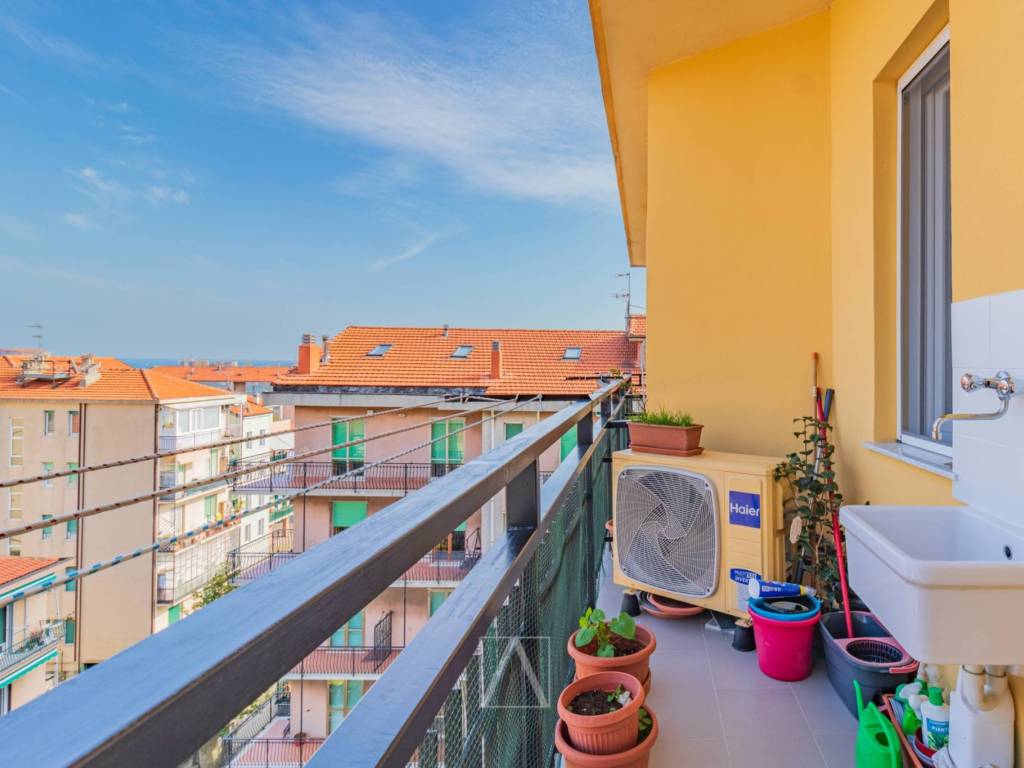 appartamento in vendita a Quiliano in zona Valleggia