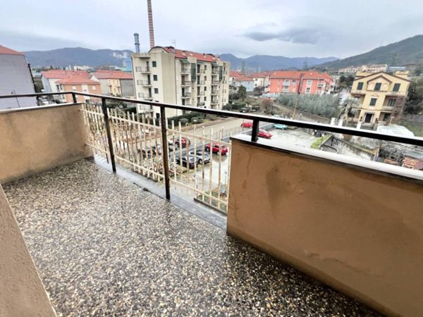 appartamento in vendita a Quiliano in zona Valleggia