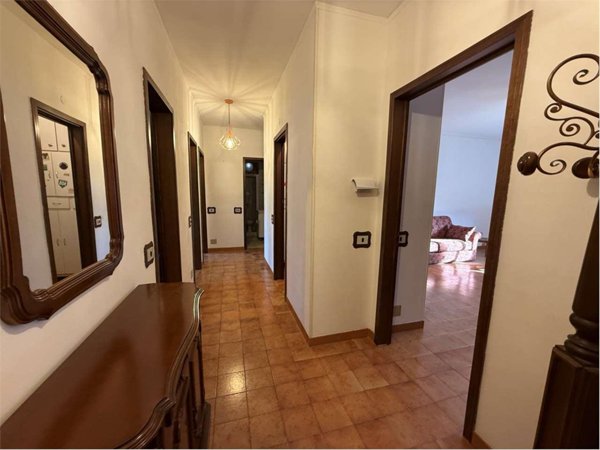 pentavano in vendita a Quiliano