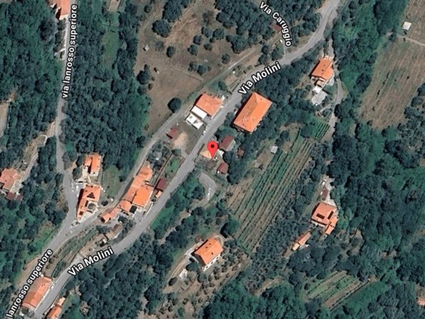 locale commerciale in vendita a Quiliano